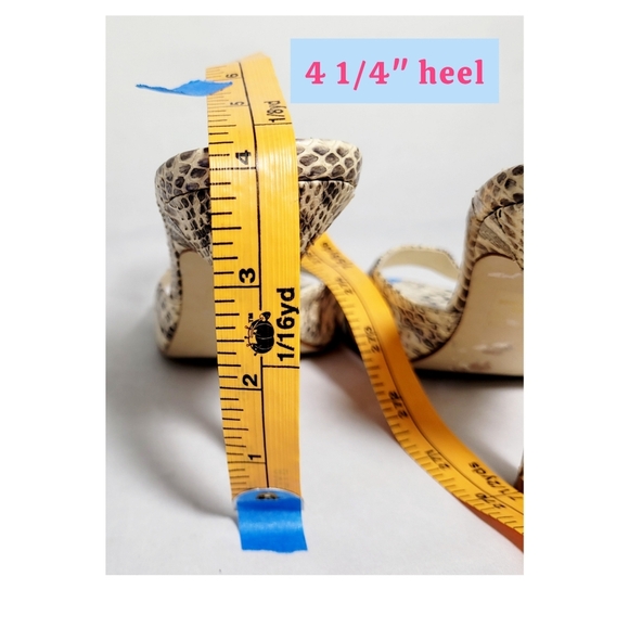 Steve Madden Snakeskin and Wood Women's Sandals Minor Flaw - Picture 10 of 13